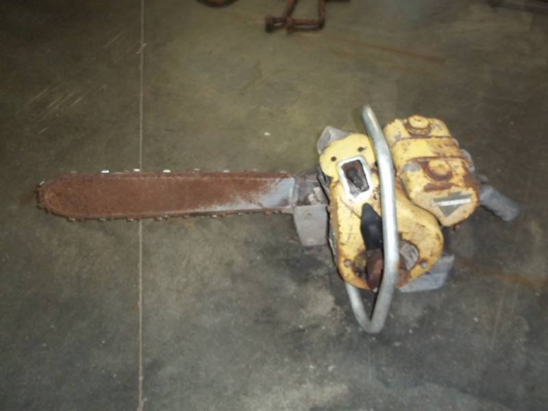 lot 10 image: Clinton Precision Chain Saw