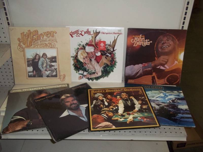 lot 40 image: Lot of John Denver and Kenny Rogers LP Albums