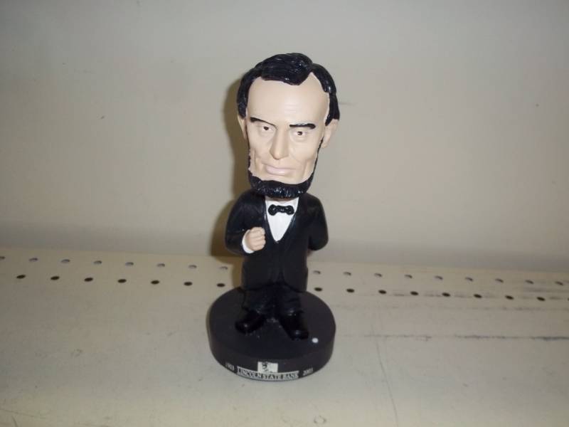lot 49 image: Abe Lincoln Bobble Head