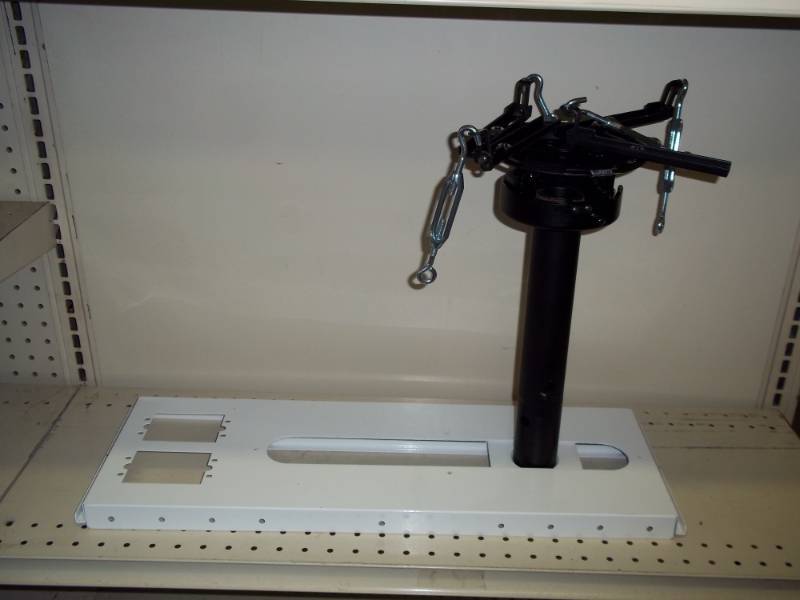 lot 70 image: Projection AV Celing bracket