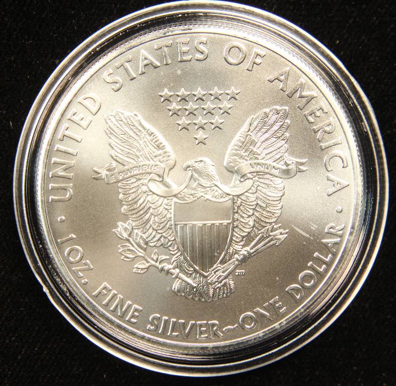 2012 US SILVER EAGLE 1 TROY Oz. .999 FINE SILVER IN AIRTITE HOLDER