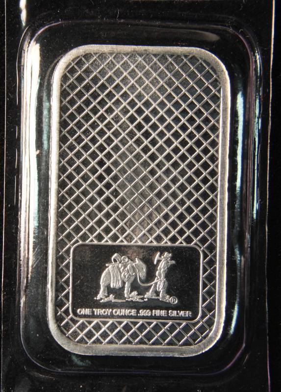 1 TROY OZ. .999 FINE SILVER SILVERTOWNE EAGLE BAR