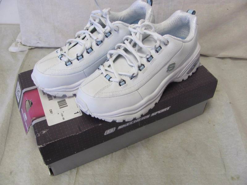 Skechers Womens Premium Sport Shoes Size 9