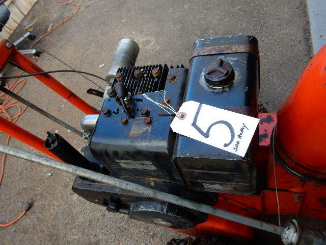 lot 5 image: SNOW AWAY Snow Blower