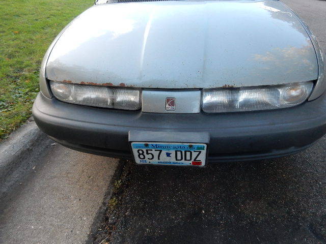 lot 2 image: 1998 Saturn SSL
