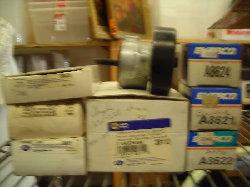 Lot Of 8 Tensioners, Pullys, Bearings