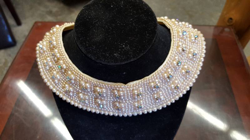 Vintage Peal Collar Necklace