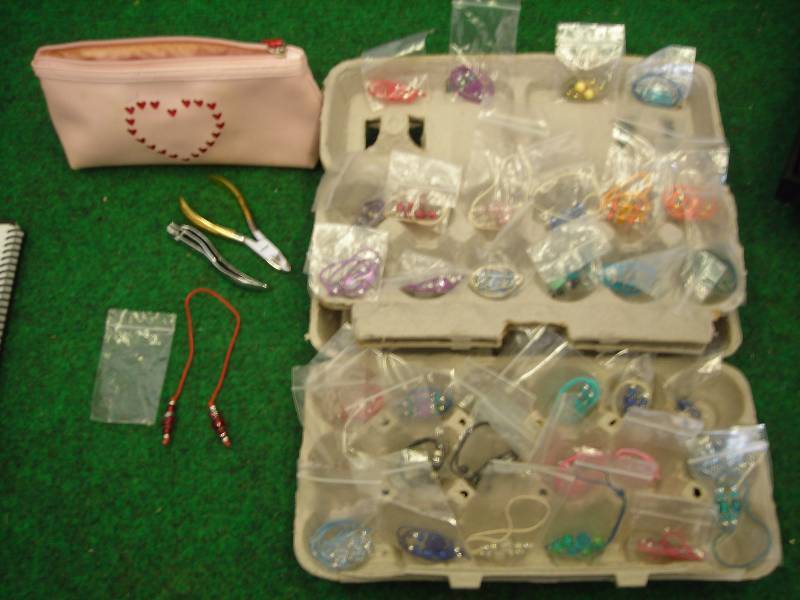 30 Beaded Tie-On Bracelets With Pouch