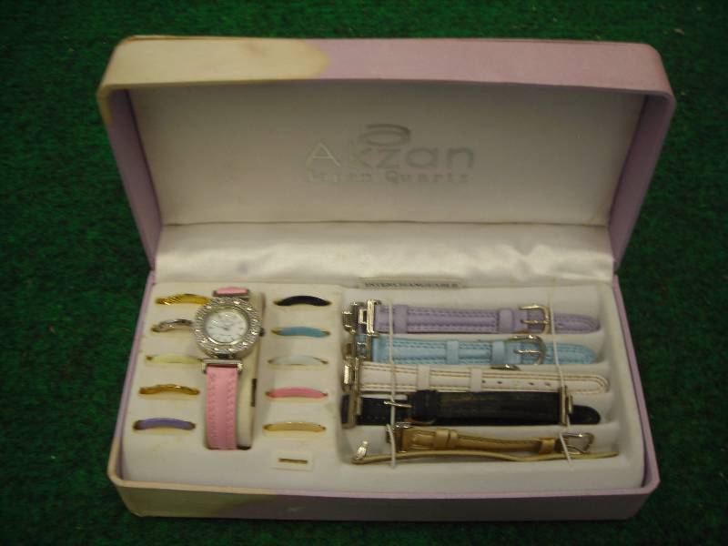 Akzan Interchangeable Watch & Band Set
