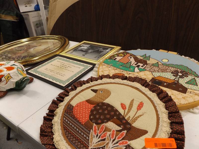 lot 73 image: Pictures and wall art