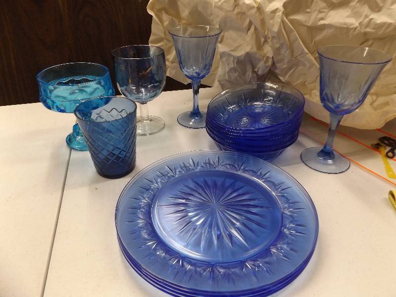 lot 86 image: Blue Glass