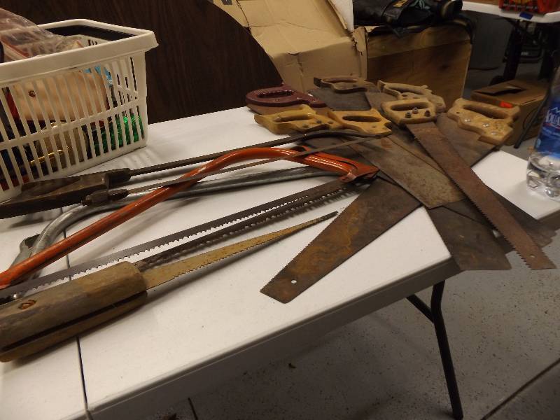 lot 87 image: 10 Saws