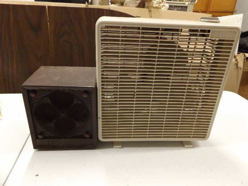 lot 89 image: Fan Heater and nails