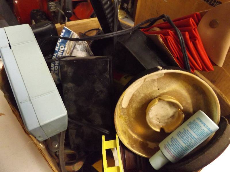 lot 118 image: Irons, indoor grills and other various items