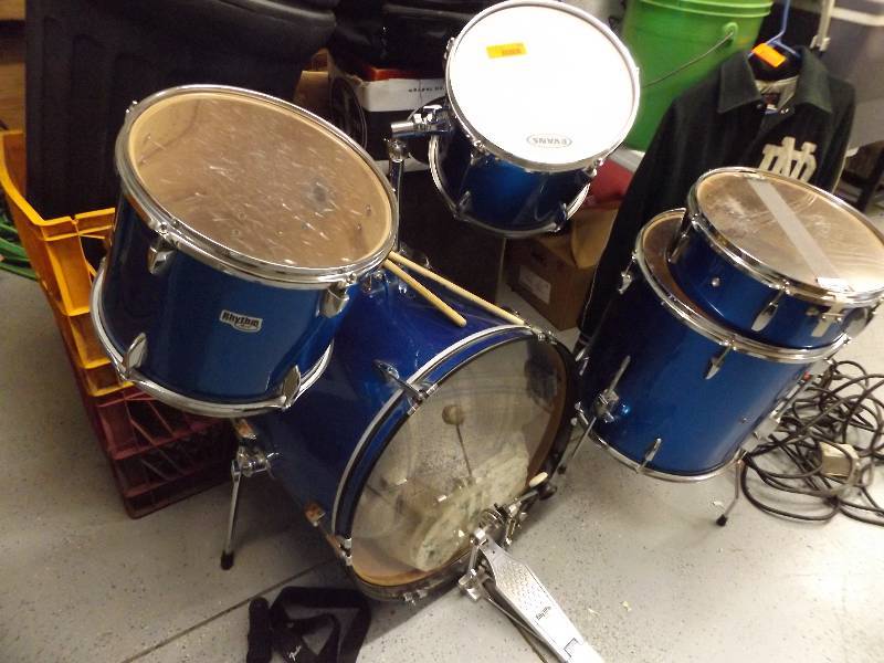 lot 151 image: Rhythm Art Drum Trap Set