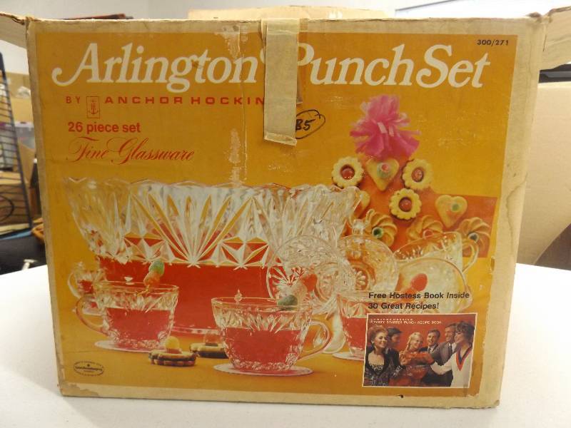 lot 20 image: Punch Bowl