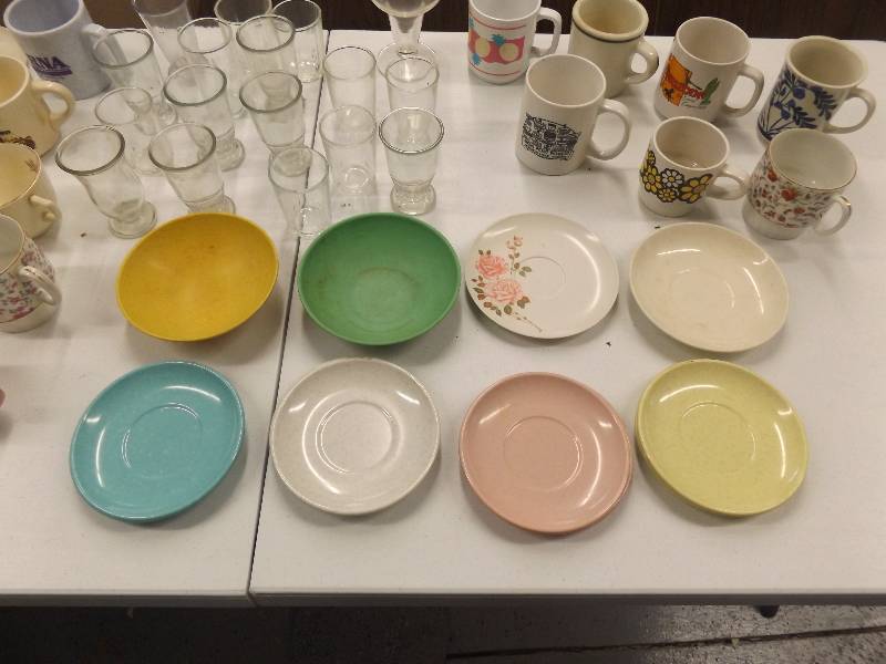 lot 58 image: Melmac Type Plates, Coffee Cups, Women Gloves