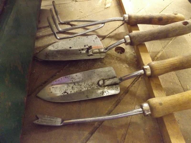 lot 9 image: Various HomeGarden Items