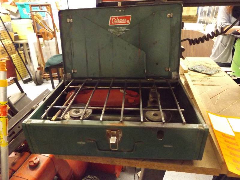 lot 10 image: Camping Stove