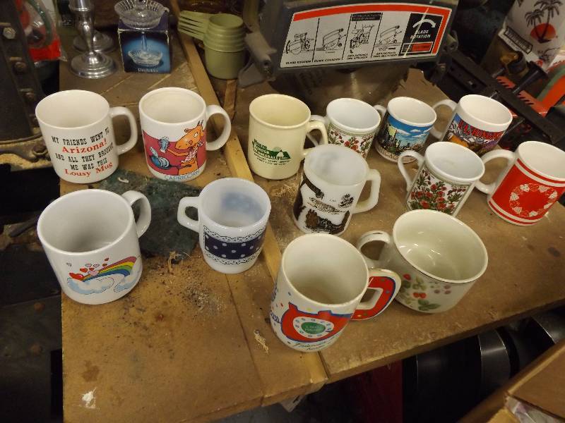 lot 12 image: GlasswareCoffee Cups