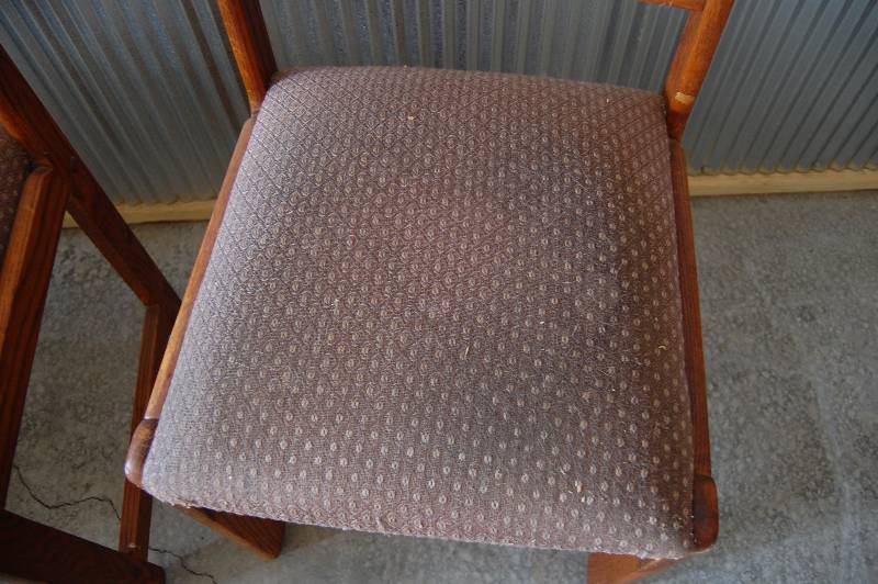 2 Chairs