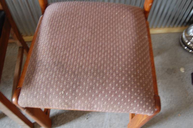 2 Chairs