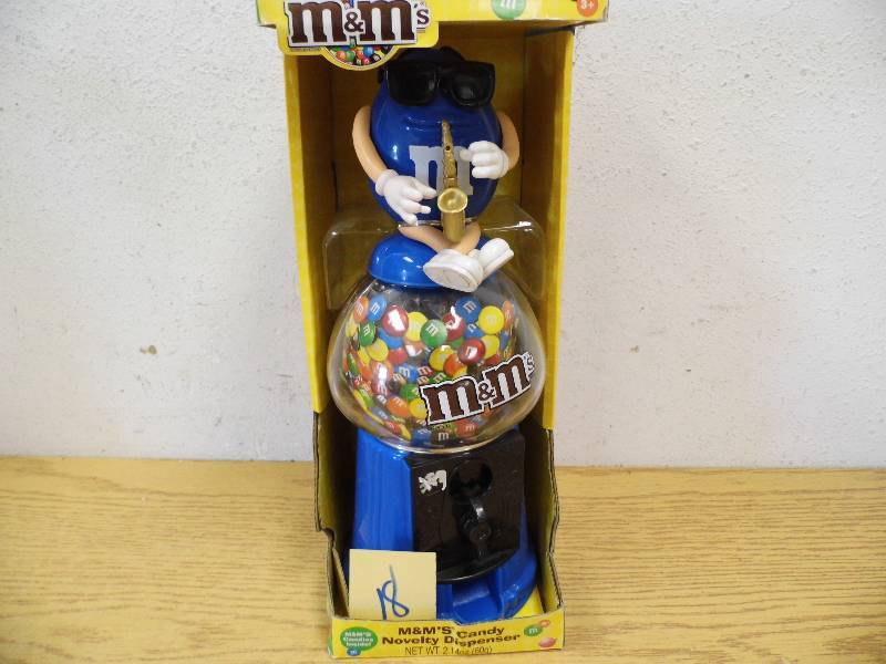 M&M Dispenser