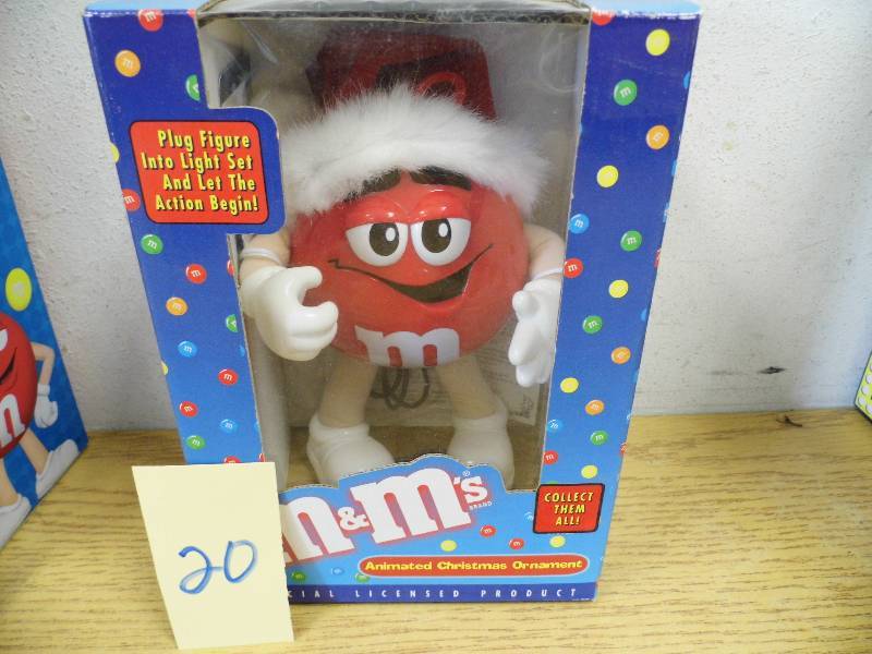 M&M Dispenser