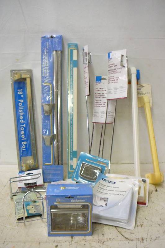 Lot of Bathroom items
