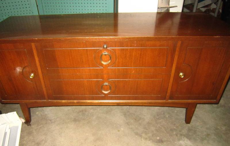 lot 301-COPY image: Cedar Hope Chest Lane 1963