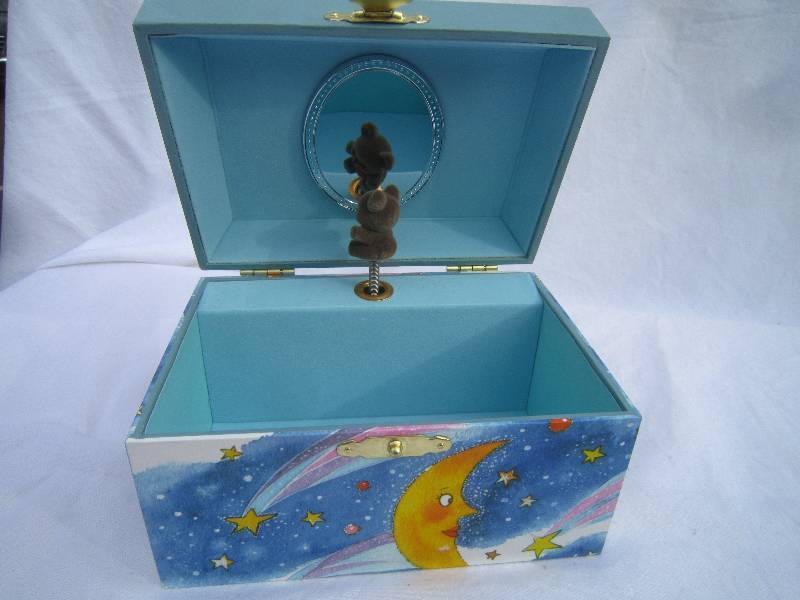 lot 324-COPY image: Musical Box with Moon