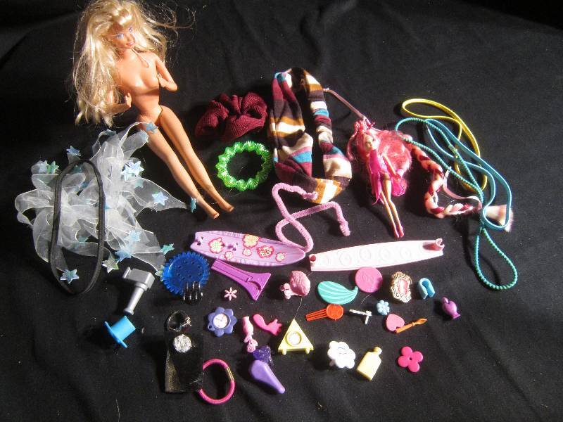 LOT - Barbie, Barbie Pieces, Doll, Headbands, ETC