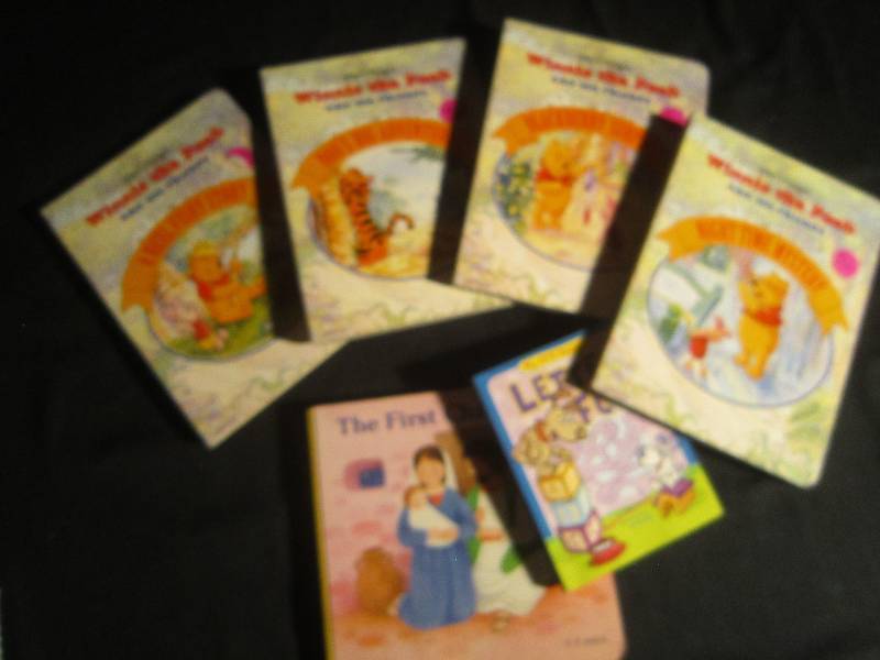 LOT - 4 Winnie the Pooh Books and Misc
