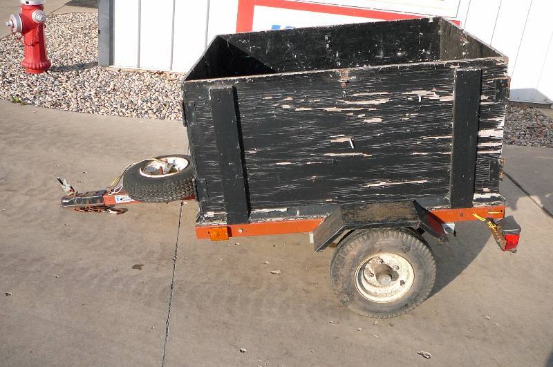 lot 65 image: Yard Trailer 46 x 38 12 Tires 4 804.00 8