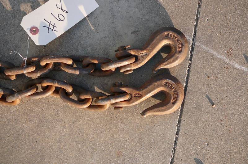 lot 68 image: Log Chain 38 2 hooks 14