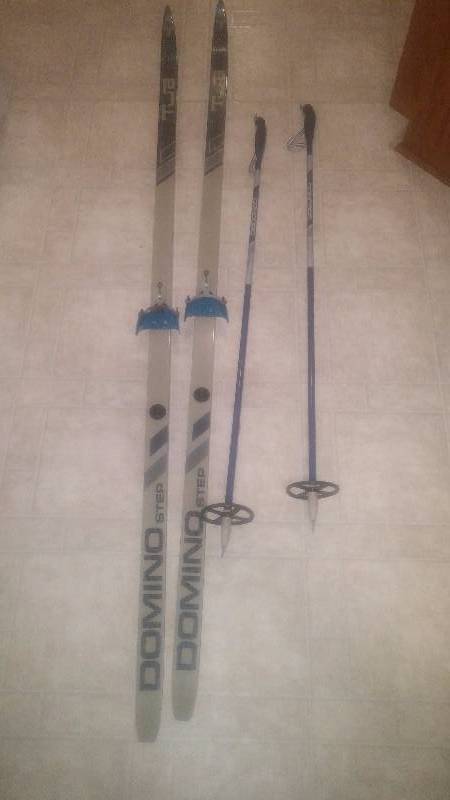 Tua Domino Step cross country skis