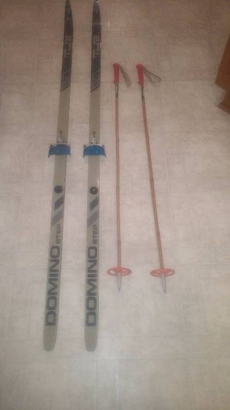 Tua Domino Step cross country skis