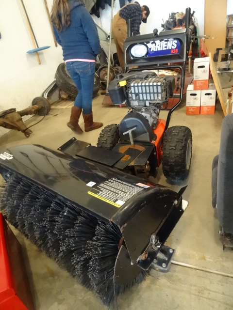 Ariens 936 Self Propelled Sweeper 36